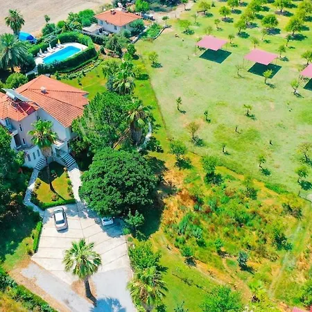 Malikane Residence,6 Bed Detached ヴィラ