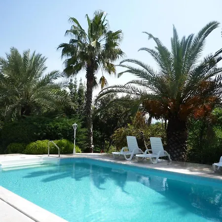 Malikane Residence,6 Bed Detached オルタジャ