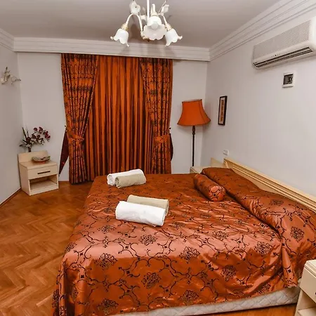 ヴィラ Malikane Residence,6 Bed Detached オルタジャ