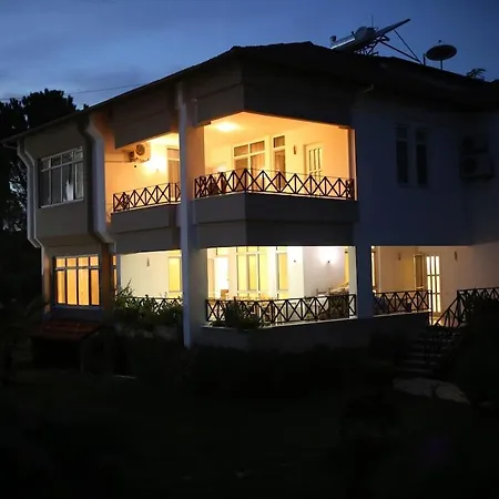 Malikane Residence,6 Bed Detached ヴィラ *