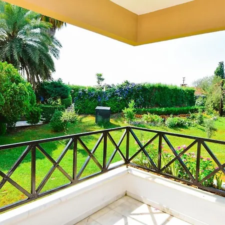 Βίλα Malikane Residence,6 Bed Detached