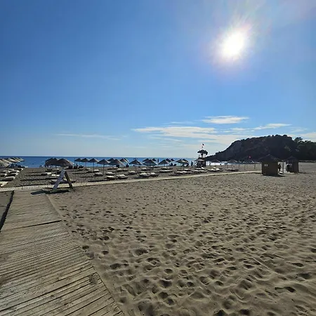 Βίλα Malikane Residence,6 Bed Detached